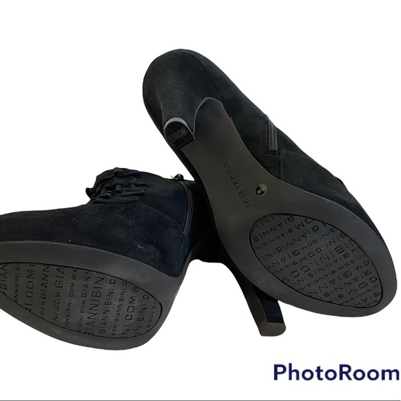 Gianni Bini Tula Hidden Platform Booties Heel Shoe Black Suede Sz 8.5 Ruffle - Picture 9 of 12